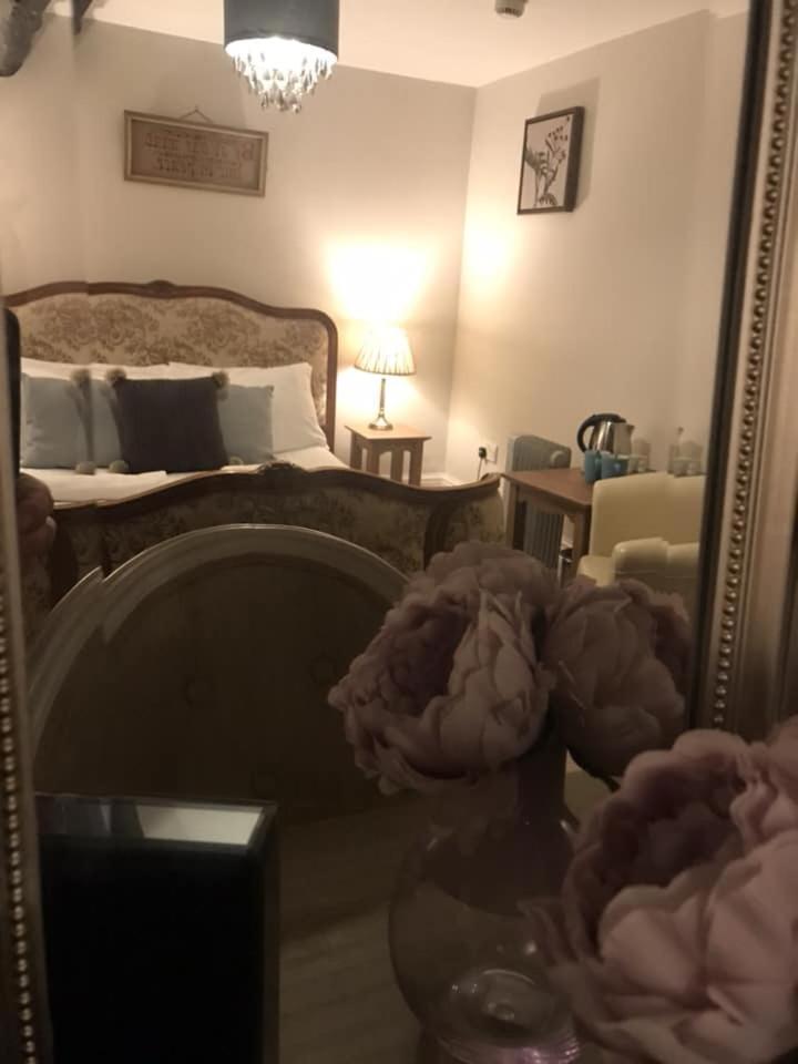 Gratton Grange Farm Bed and Breakfast Elton  Exteriör bild