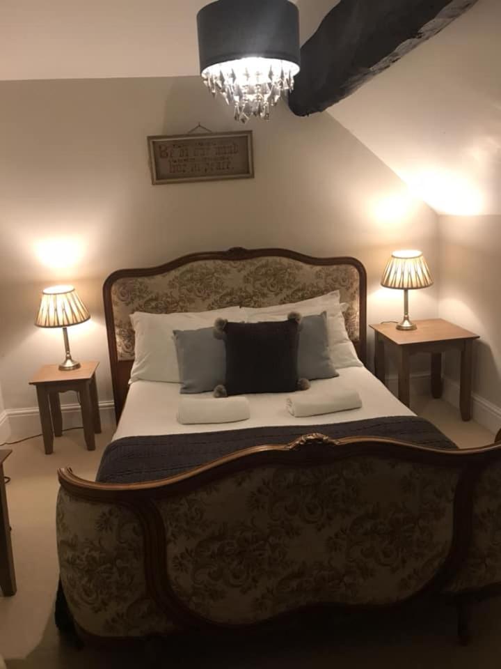 Gratton Grange Farm Bed and Breakfast Elton  Exteriör bild